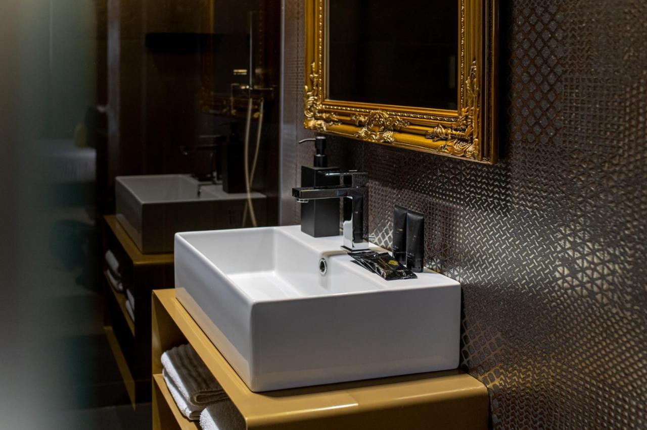Plebiscito Boutique Rooms نابولي المظهر الخارجي الصورة